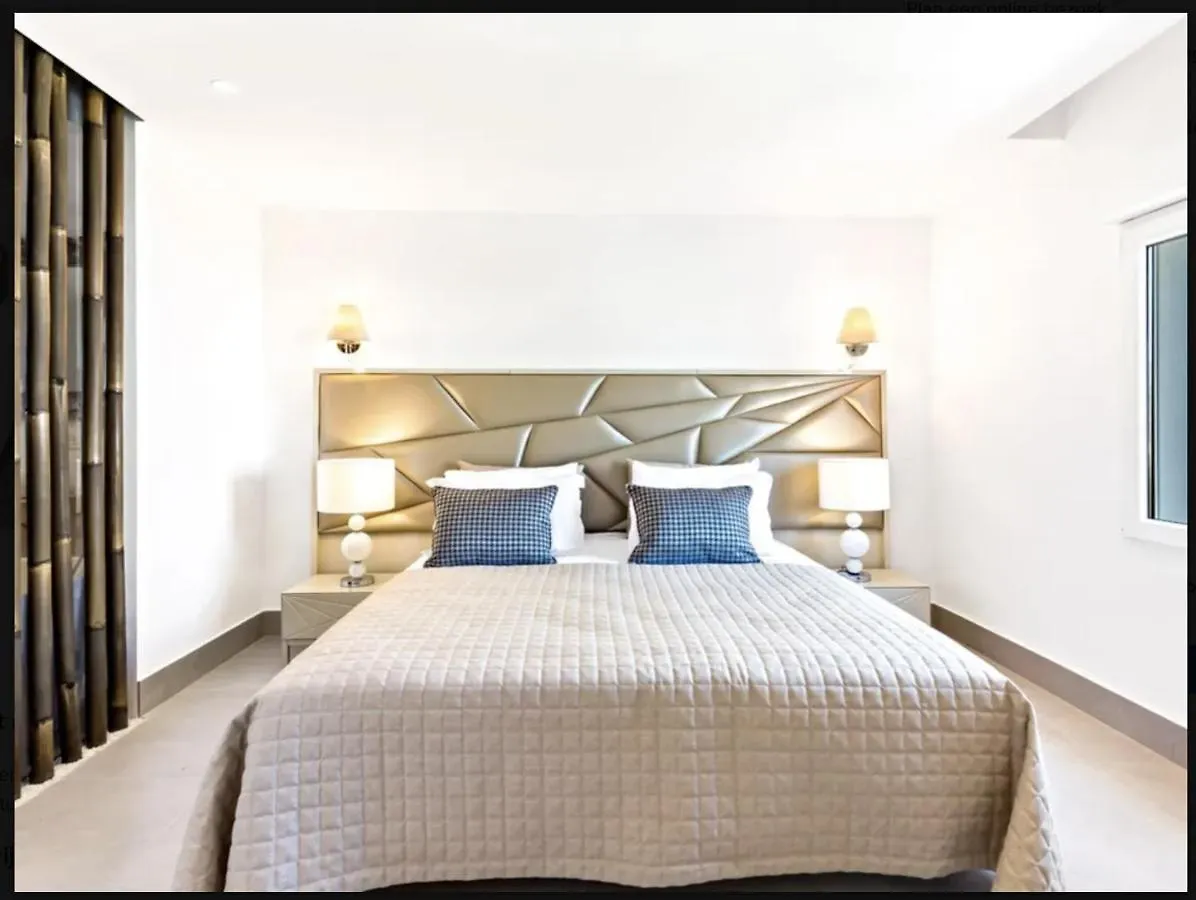 Puerto Banus Luxury Apartment Located In Harbor Марбелья